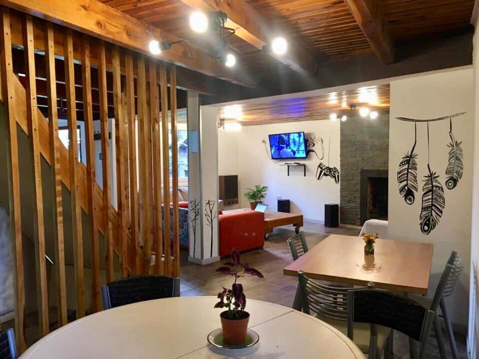 Ciao Bariloche - Habitaciones Privadas En Hostel מראה חיצוני תמונה